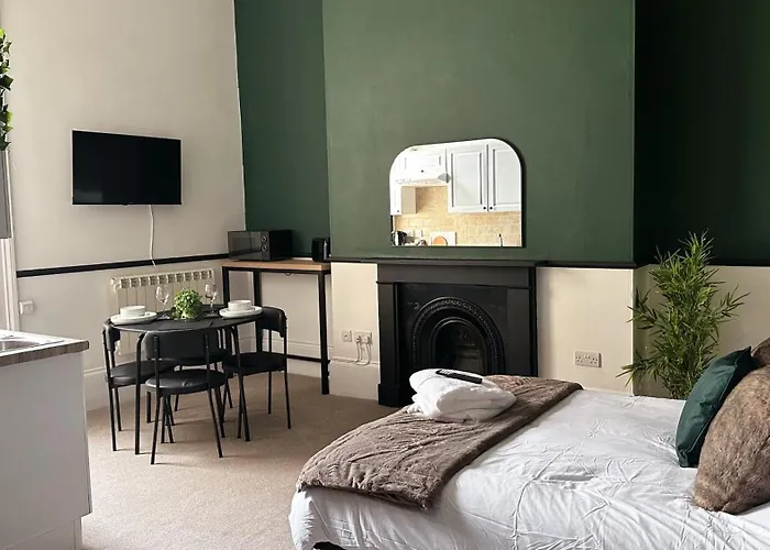 Studio Apartment - The Emerald