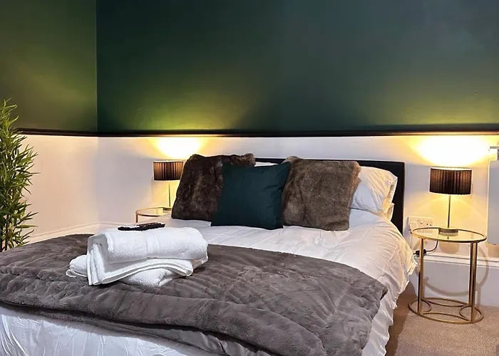 Studio Apartment - The Emerald